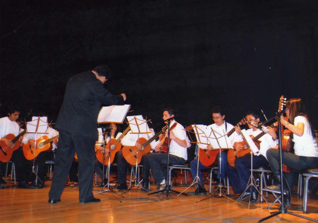 Orquesta de Guitarras en Festival de Música, teatro Sucre
